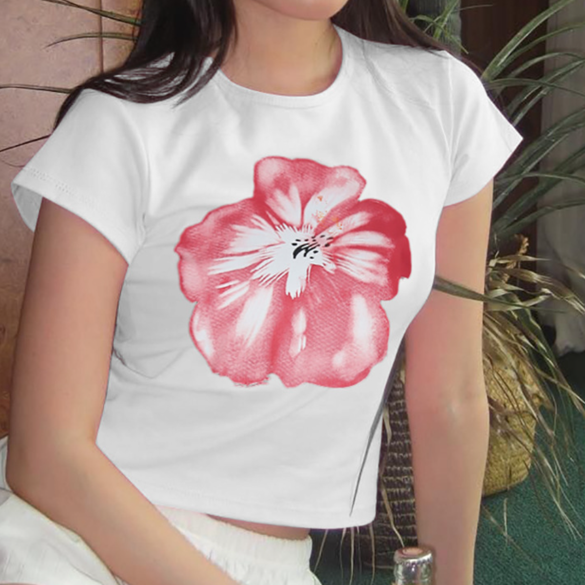 Chic Black & Blush Floral Crop Top - Your Effortless Fall Statement Tee