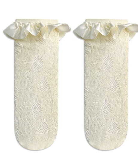 Dainty Lace Ruffle Ankle Socks for Fall | Vintage Chic & Cozy Autumn Style