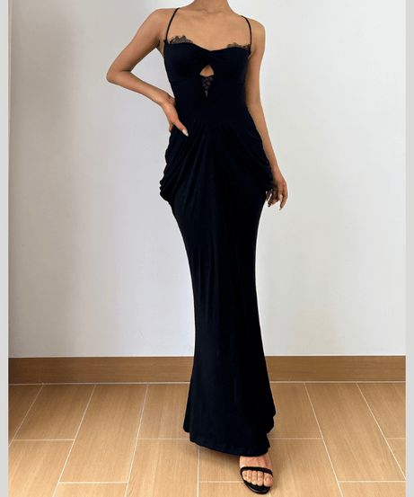 The Enchantress Black Lace Keyhole Maxi Dress - Your Go-To for Fall & Holiday Glamour