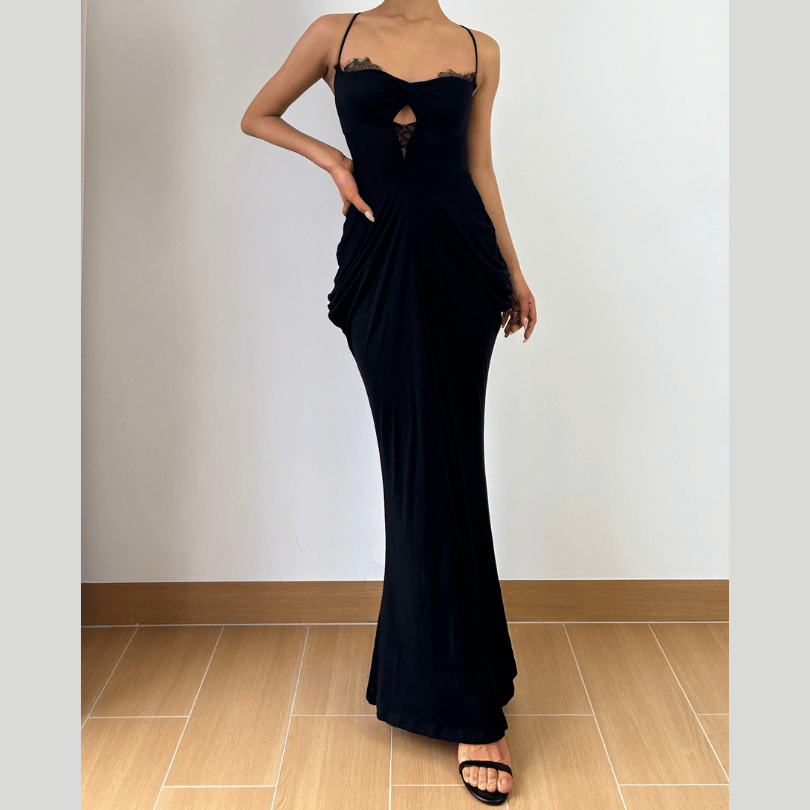 The Enchantress Black Lace Keyhole Maxi Dress - Your Go-To for Fall & Holiday Glamour