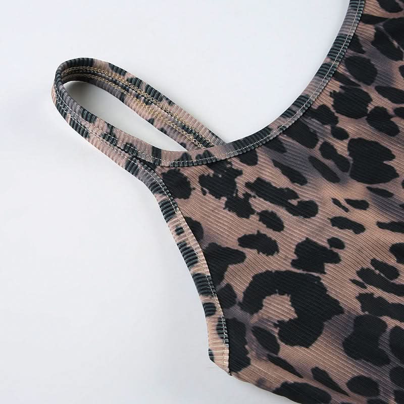 Wildly Comfortable: Chic Leopard Print Ribbed Loungewear Set - Perfect for Cozy Fall Nights