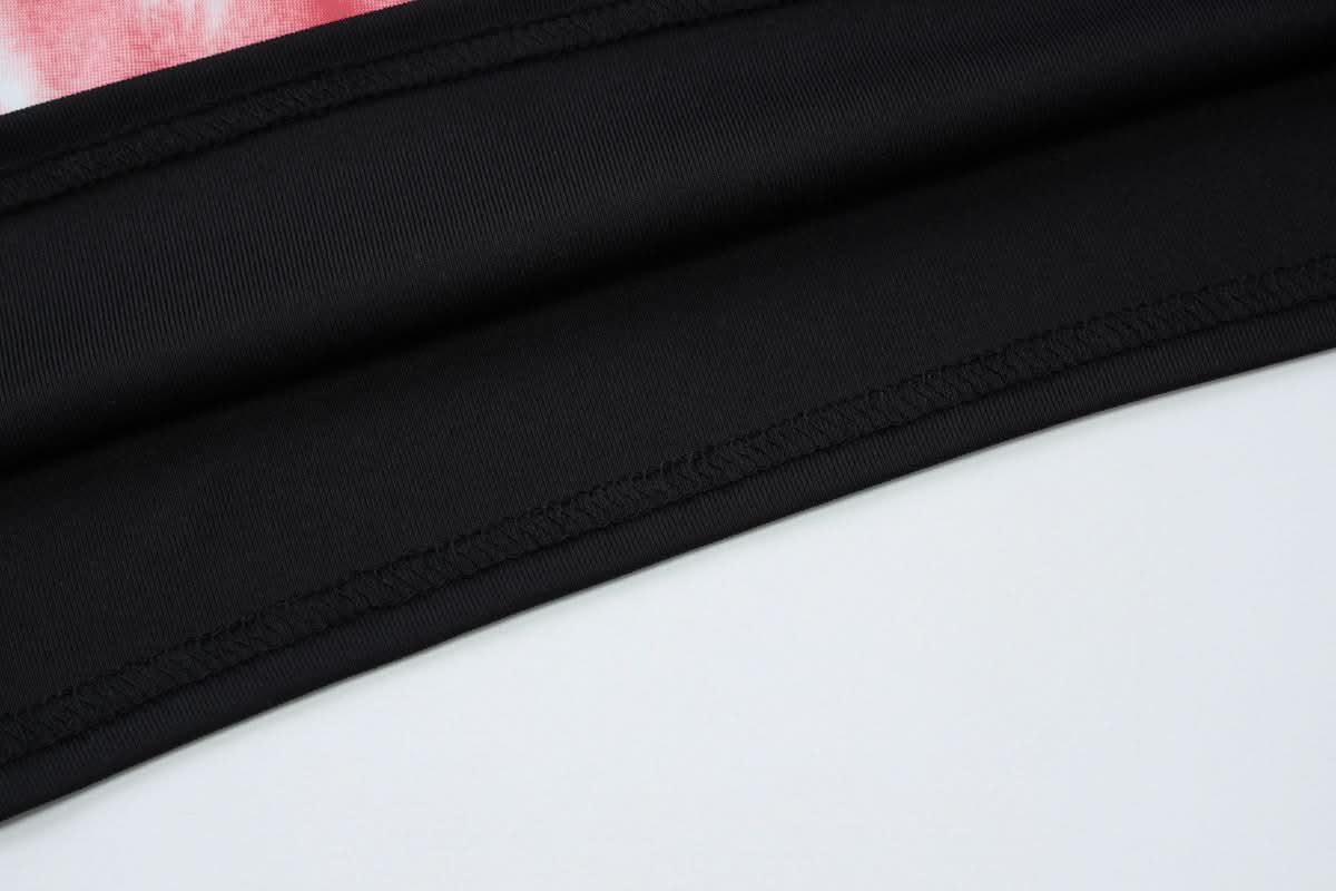 Chic Black & Blush Floral Crop Top - Your Effortless Fall Statement Tee