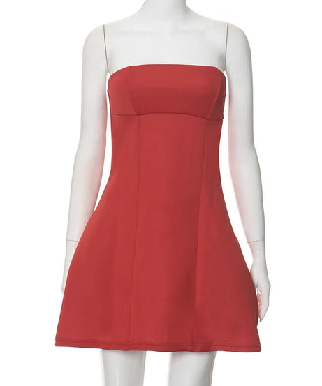 The Flattering Little White Dress: Chic Strapless Mini for Holiday Parties & Resort Escapes