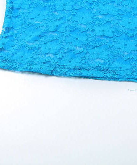 Head-Turning Azure Lace Halter Top - Trendy V-Neck Tie for Fall Nights & Y2K Style