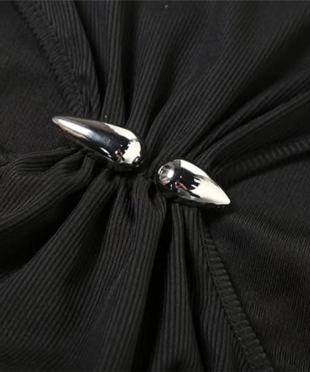 Chic Black High-Neck Sleeveless Bodysuit with O-Ring Detail – Your Fall Fashion Essential