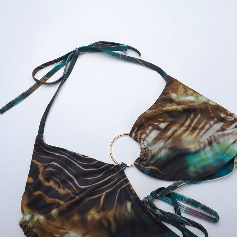 Destination Diva: O-Ring Halter Cut-Out Maxi Dress - Abstract Swirl Print for Resort Glam & Tropical Escapes