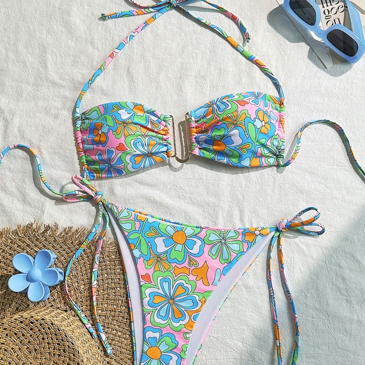 Chic & Cheerful: Retro Floral Halter Tie-Side Bikini - Your Perfect Winter Getaway Swimsuit