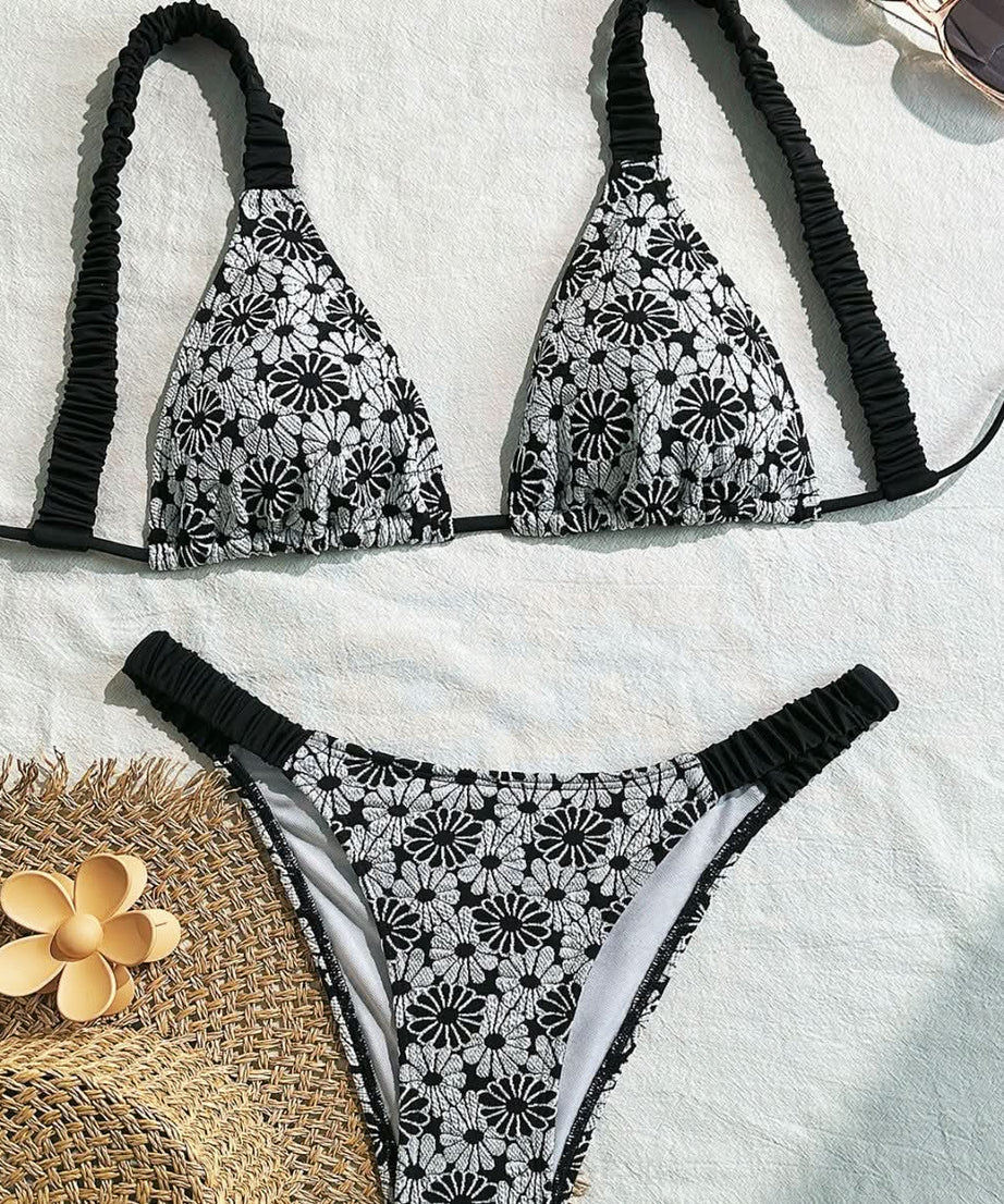 Monochrome Daisy Print Bikini Set - Chic Self-Tie Triangle Top & High-Cut Bottom for Your Fall Getaway