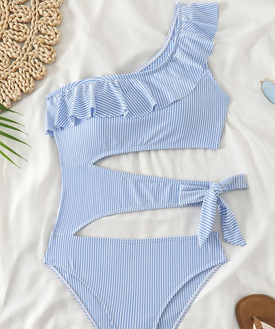 Women's Chic Striped One-Shoulder Cut-Out Swimsuit - Flattering Ruffles for Your Winter Escape