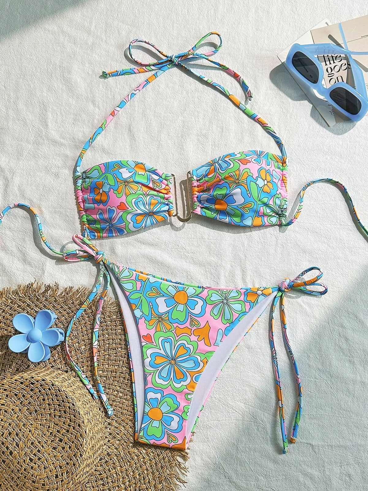 Chic & Cheerful: Retro Floral Halter Tie-Side Bikini - Your Perfect Winter Getaway Swimsuit