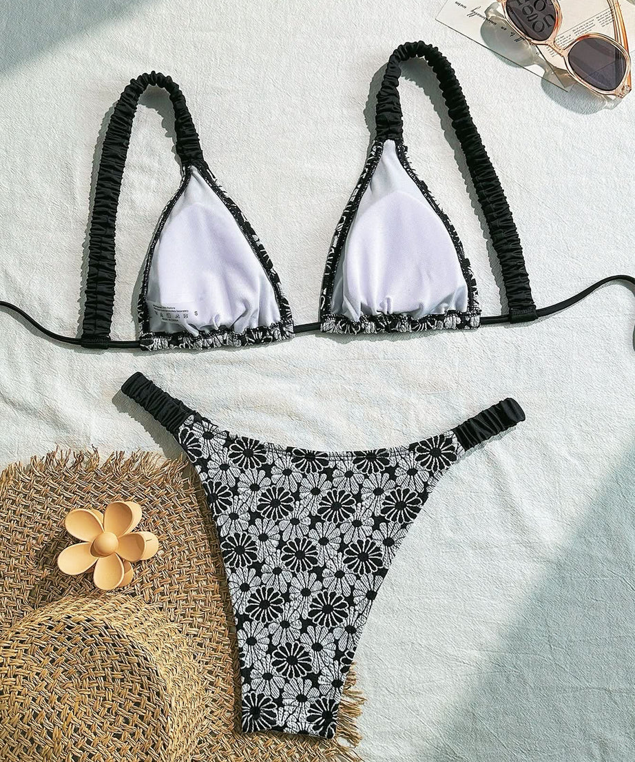 Monochrome Daisy Print Bikini Set - Chic Self-Tie Triangle Top & High-Cut Bottom for Your Fall Getaway