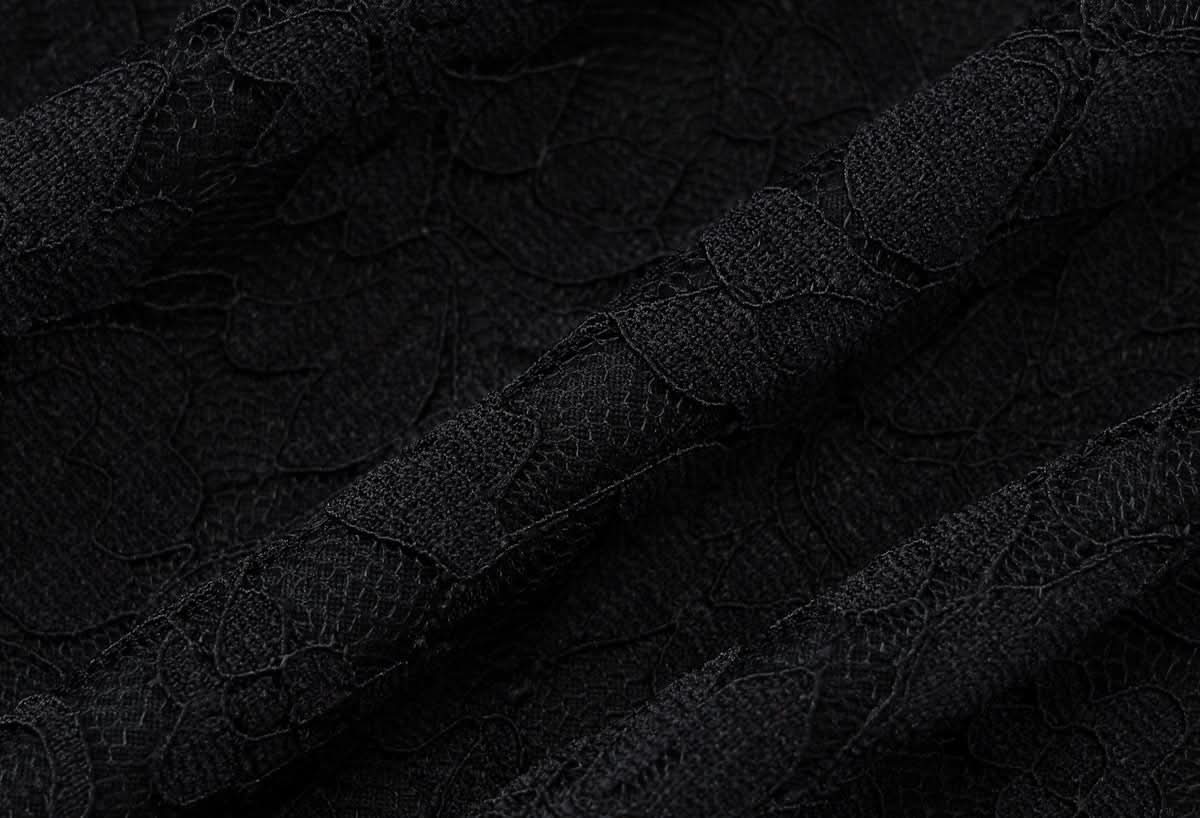 Autumn Allure: Black Lace Halter Bodycon Mini Dress - Your Chic Go-To for Fall & Holiday Parties