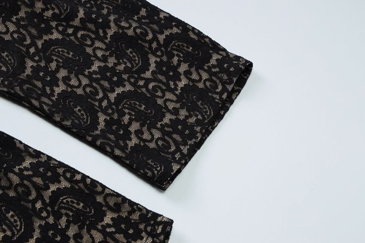 Alluring Black Paisley Lace Halter Romper - Deep V-Neck & Backless for Fall Allure