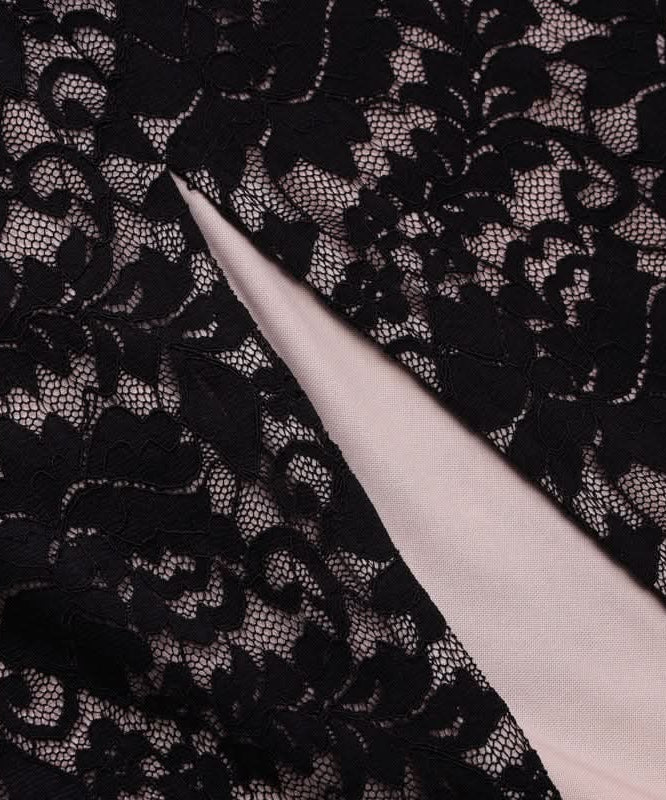 Sophisticated Black Lace Halter V-Neck Maxi Dress - Elegant Fall & Holiday Party Ready