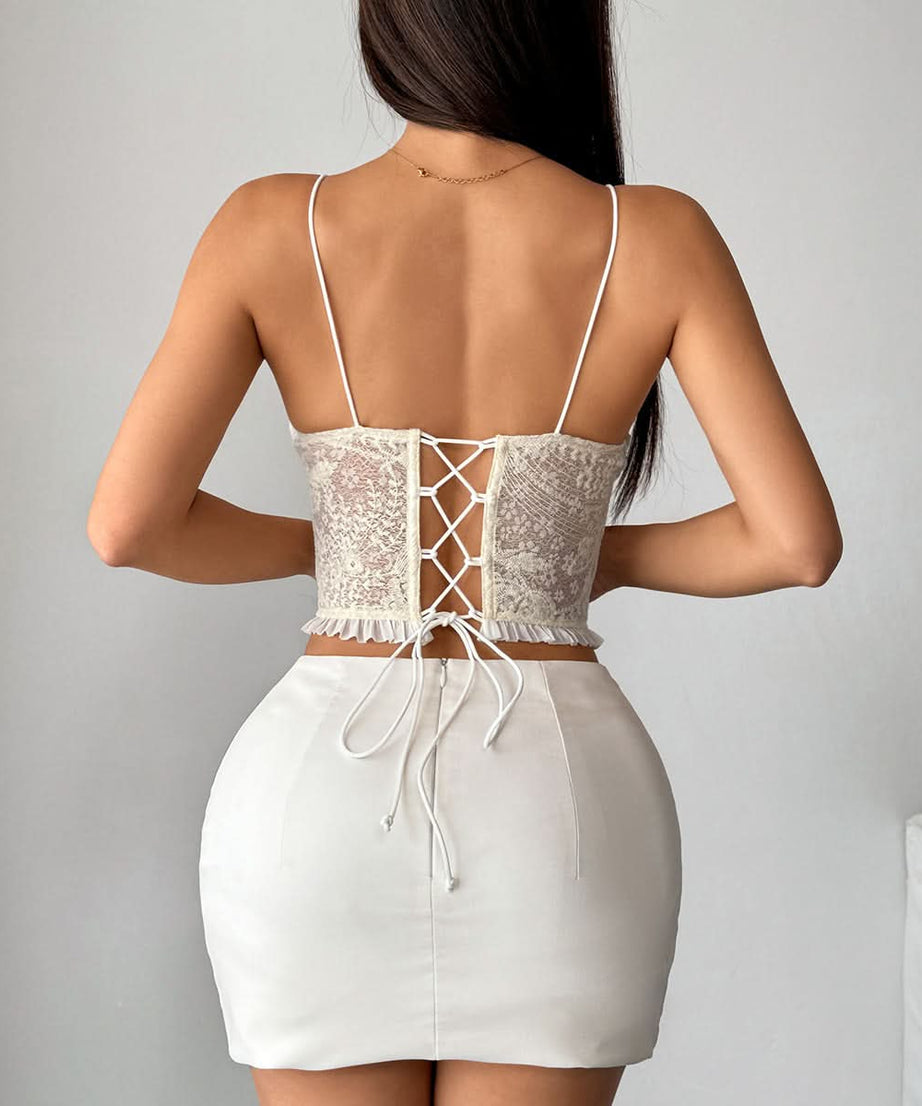 Romantic Ruffled Lace Corset Cami Top - Fall's Must-Have for Date Night & Holiday Parties