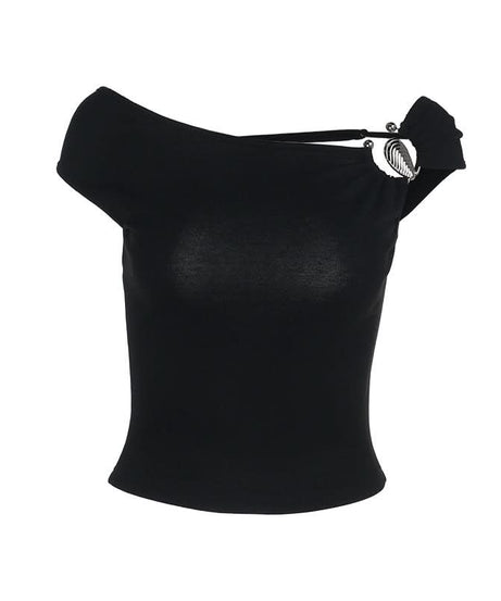 Chic Fall Edge: Asymmetric O-Ring Black Crop Top - Trendy One-Shoulder Statement for Women