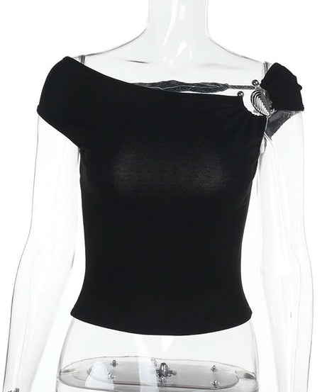 Chic Fall Edge: Asymmetric O-Ring Black Crop Top - Trendy One-Shoulder Statement for Women