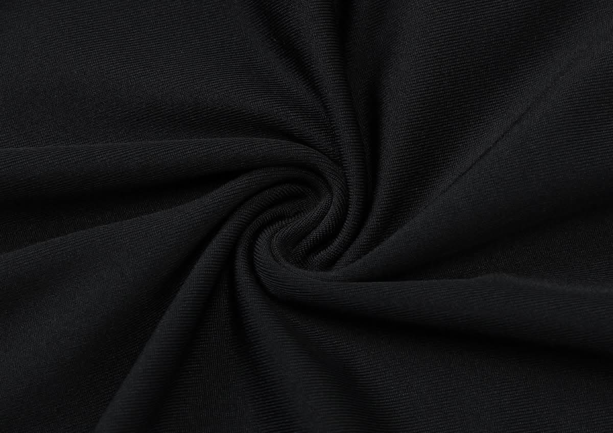 Elegant Black Halter Maxi Gown: Embellished V-Neck, Backless Design for Fall & Holiday Galas