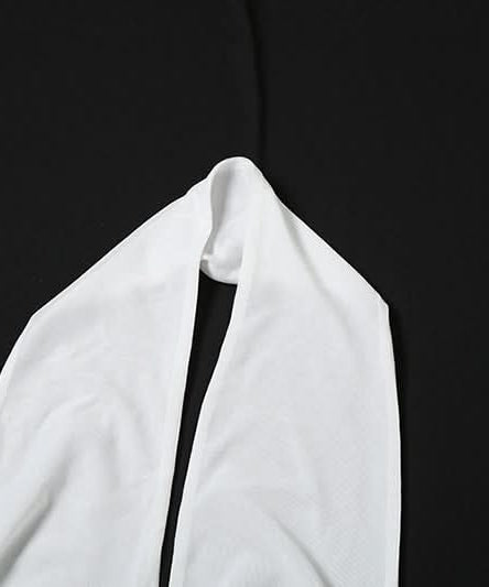 Sultry Black Lace Halter Crop Top – Your Perfect Pick for Fall Nights & Party Season