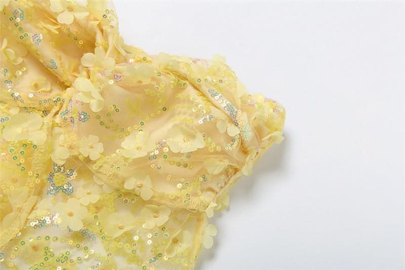 Dazzling Daisy Delight: Yellow Floral Sequin Strapless Top – Your Fall Party Statement