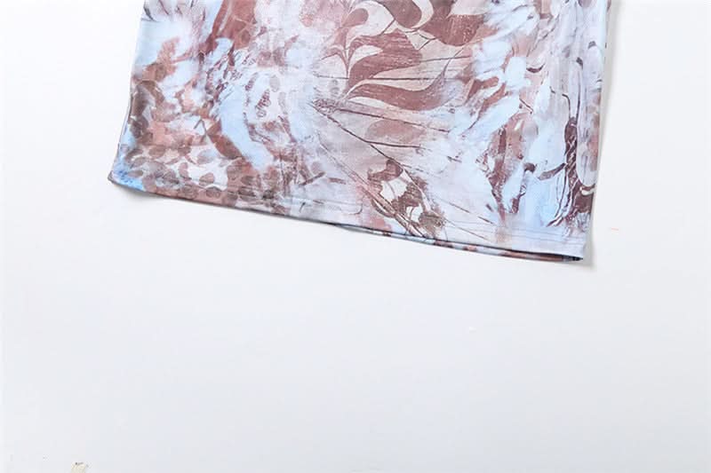 Eye-Catching Abstract Print Halter Cut-Out Maxi Dress - Fall Parties & Resort Escapes