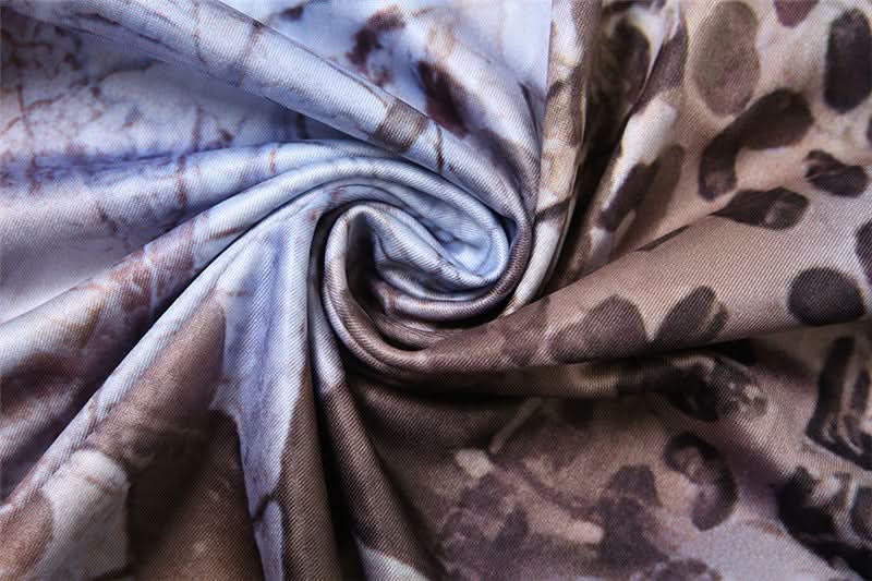 Eye-Catching Abstract Print Halter Cut-Out Maxi Dress - Fall Parties & Resort Escapes