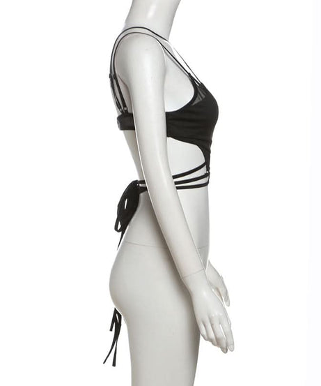 Y2K Edgy Cut Out O-Ring Strappy Crop Top - Your Go-To for Fall Parties & Club Nights