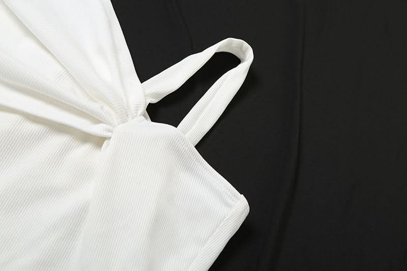 Effortless Fall Elegance: Ivory Ribbed One-Shoulder Maxi Skirt Set for Holiday Glam