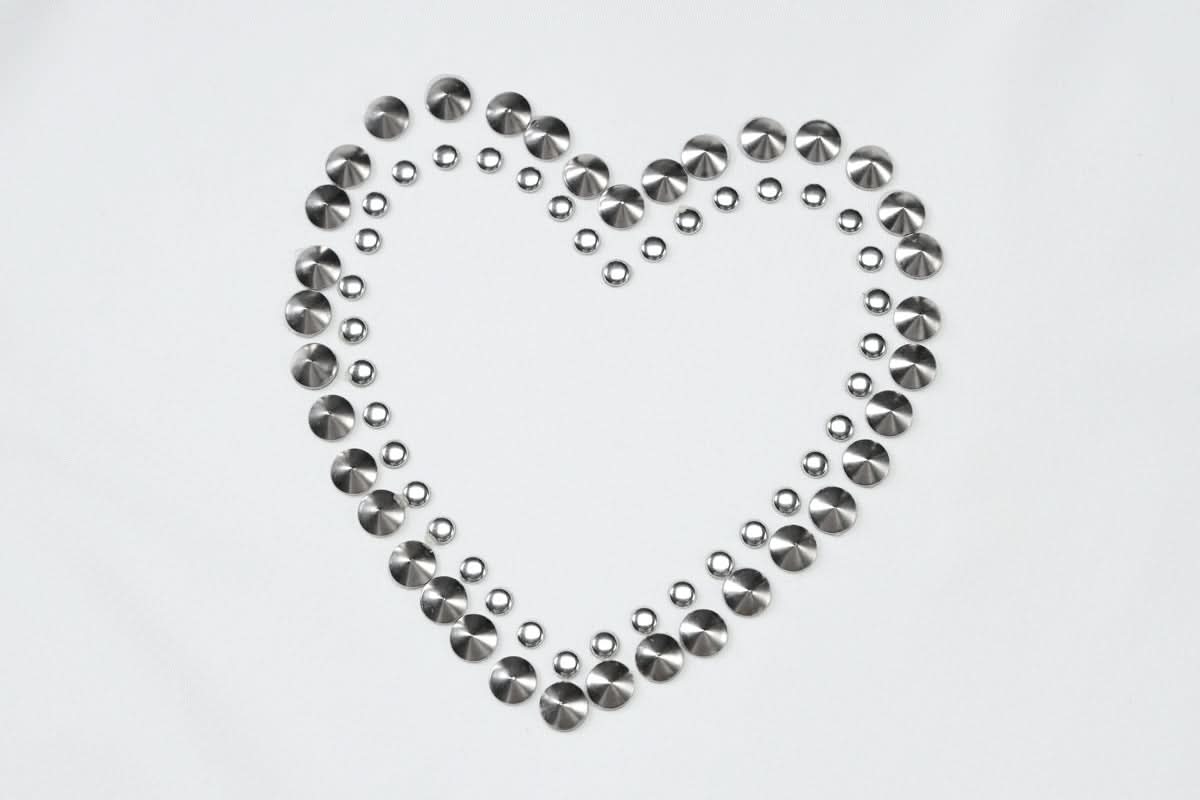 Dazzling Heart Stud One-Shoulder Top – Your Chic Fall Statement Piece