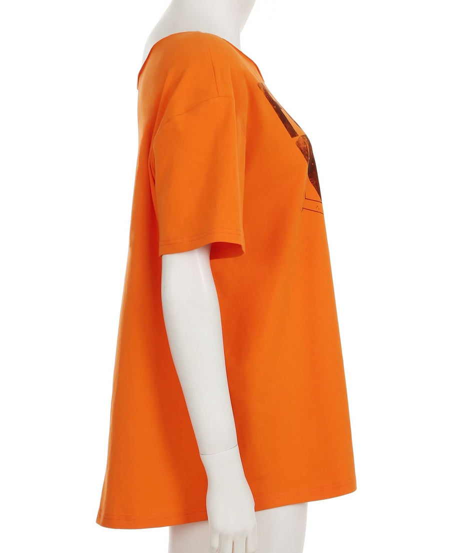 FUN OFF Rockmore Oversized Off-Shoulder Graphic Tee for Women | Edgy Fall Streetwear Top | Halloween Vibe