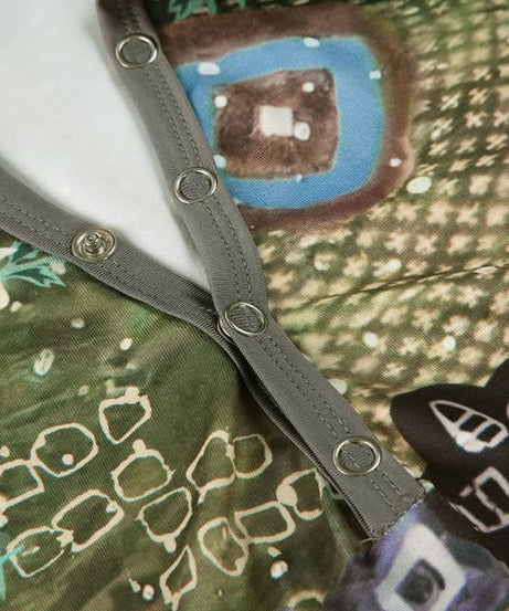 Fall Chic Y2K Abstract Print Collared V-Neck Top - Cap Sleeve & Fitted