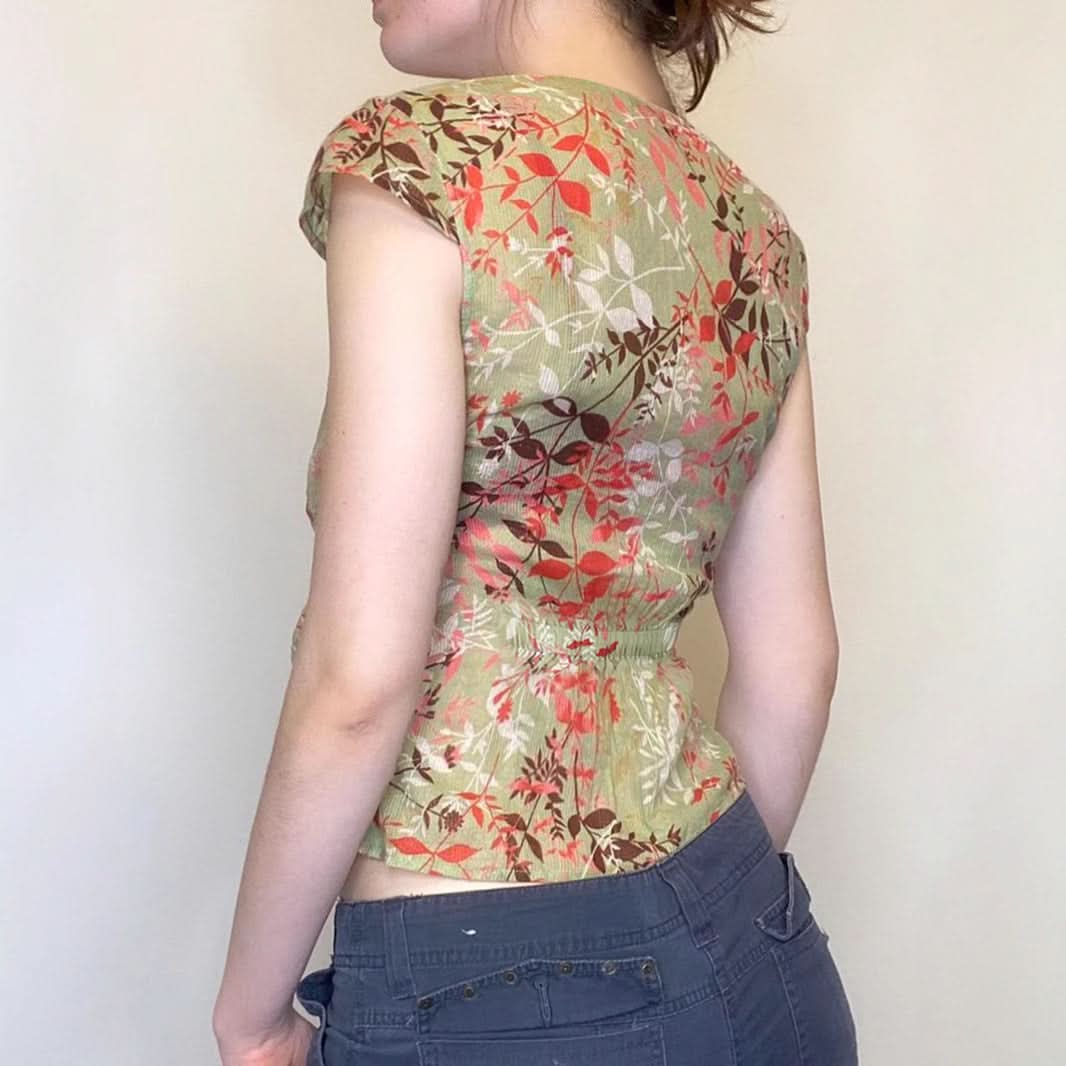 Effortless Autumn Bloom V-Neck Wrap Top - Fall Floral Tie-Waist Blouse