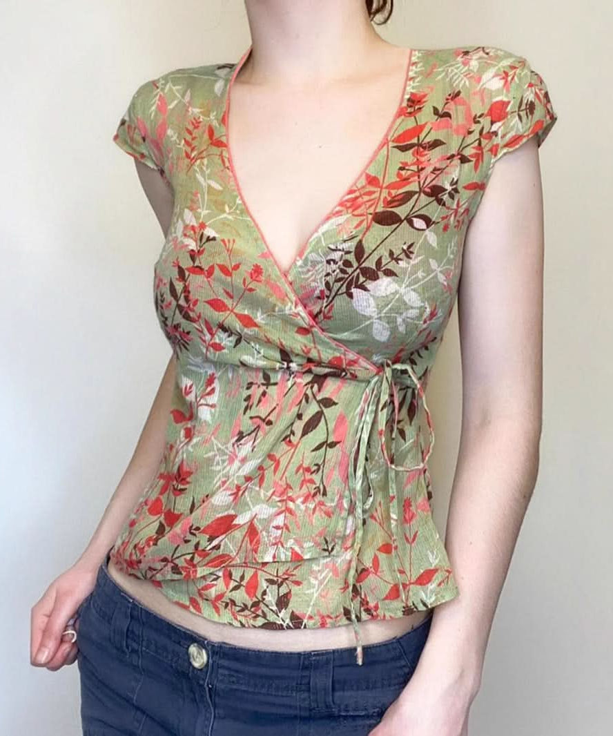 Effortless Autumn Bloom V-Neck Wrap Top - Fall Floral Tie-Waist Blouse