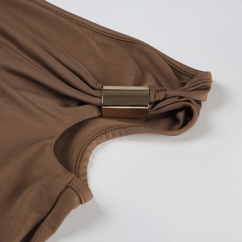 Chic Fall Asymmetrical Top: One-Shoulder Ruched Design with Luxe Gold Buckle - Mocha Brown