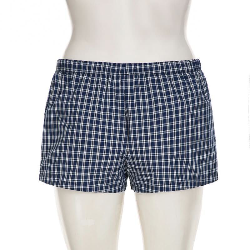 Cozy Fall Vibes: Women's Classic Plaid Boxer Shorts – 'Boyfriend' Comfort Loungewear
