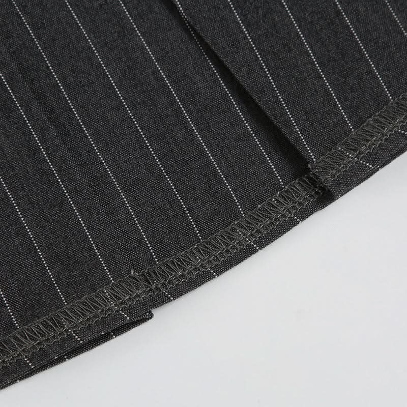 Fall Coquette Chic: Pinstripe Pleated Mini Skirt with Lace & Ribbon Detail – Perfect for Y2K & Halloween Style