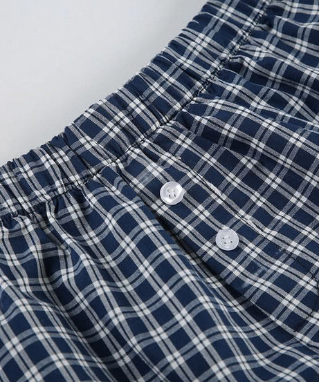 Cozy Fall Vibes: Women's Classic Plaid Boxer Shorts – 'Boyfriend' Comfort Loungewear