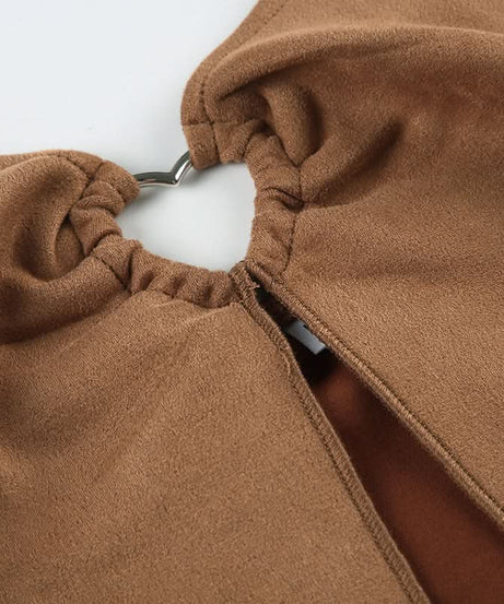 Autumn Allure: Heart Ring Cut-Out Cami Top - Chic V-Neck Slit for Fall