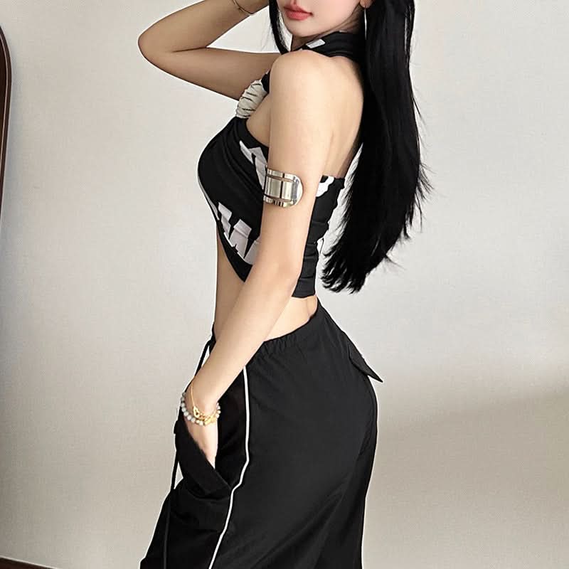 Effortless Edge: Black & White Twist-Front Halter Crop Top | American Fall Street Style