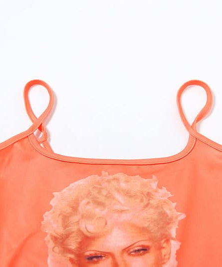 Y2K Graphic Diva Cropped Cami Top – Edgy Fall Street Style Essential