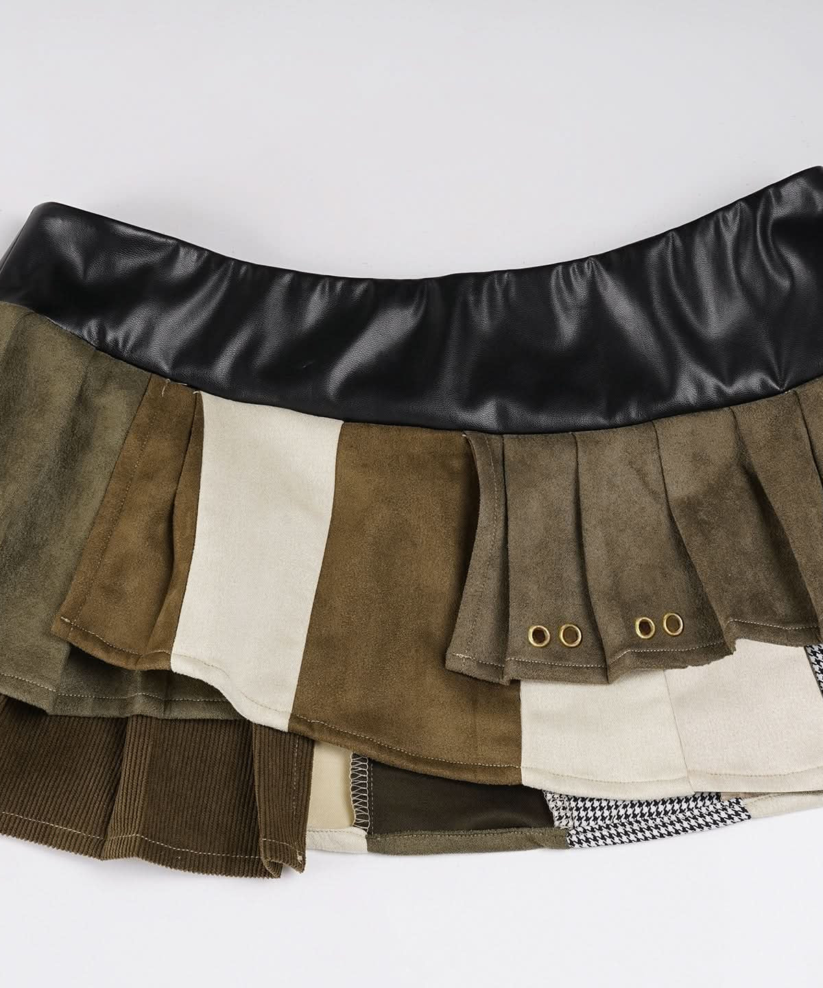 Y2K Edgy Patchwork Pleated Mini Skirt | Autumn Low-Rise Chain Detail