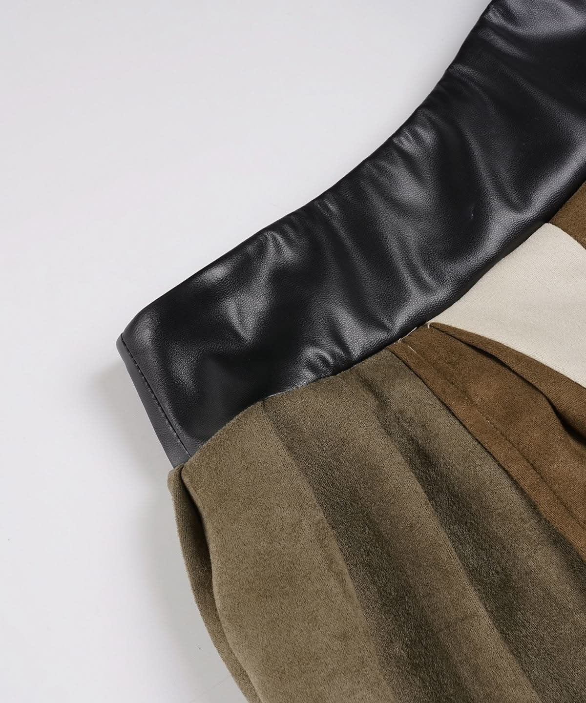 Y2K Edgy Patchwork Pleated Mini Skirt | Autumn Low-Rise Chain Detail