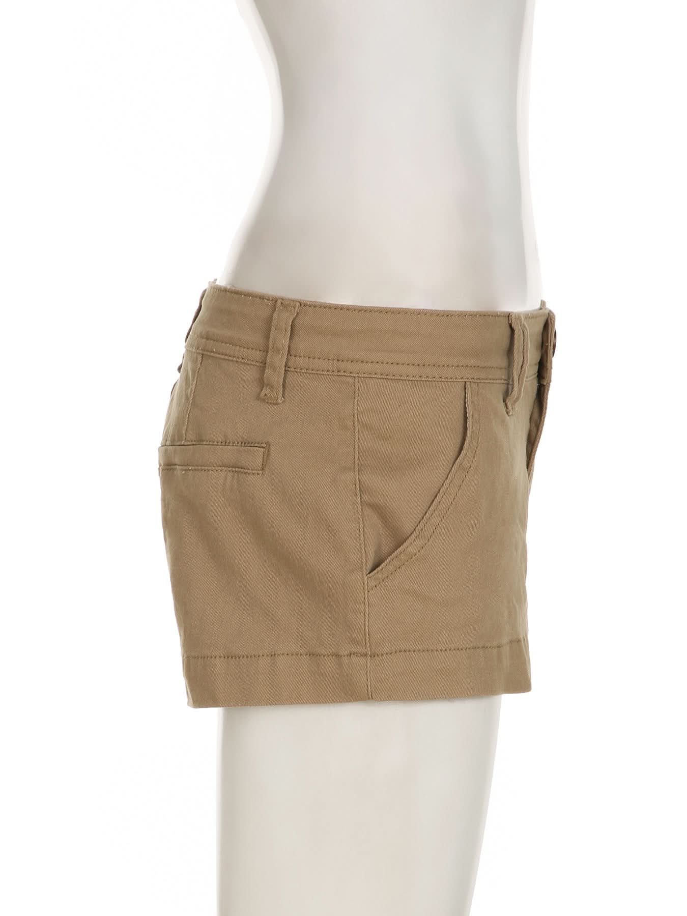Effortless Fall Style: Women's Stretch Khaki Chino Shorts for Everyday Comfort
