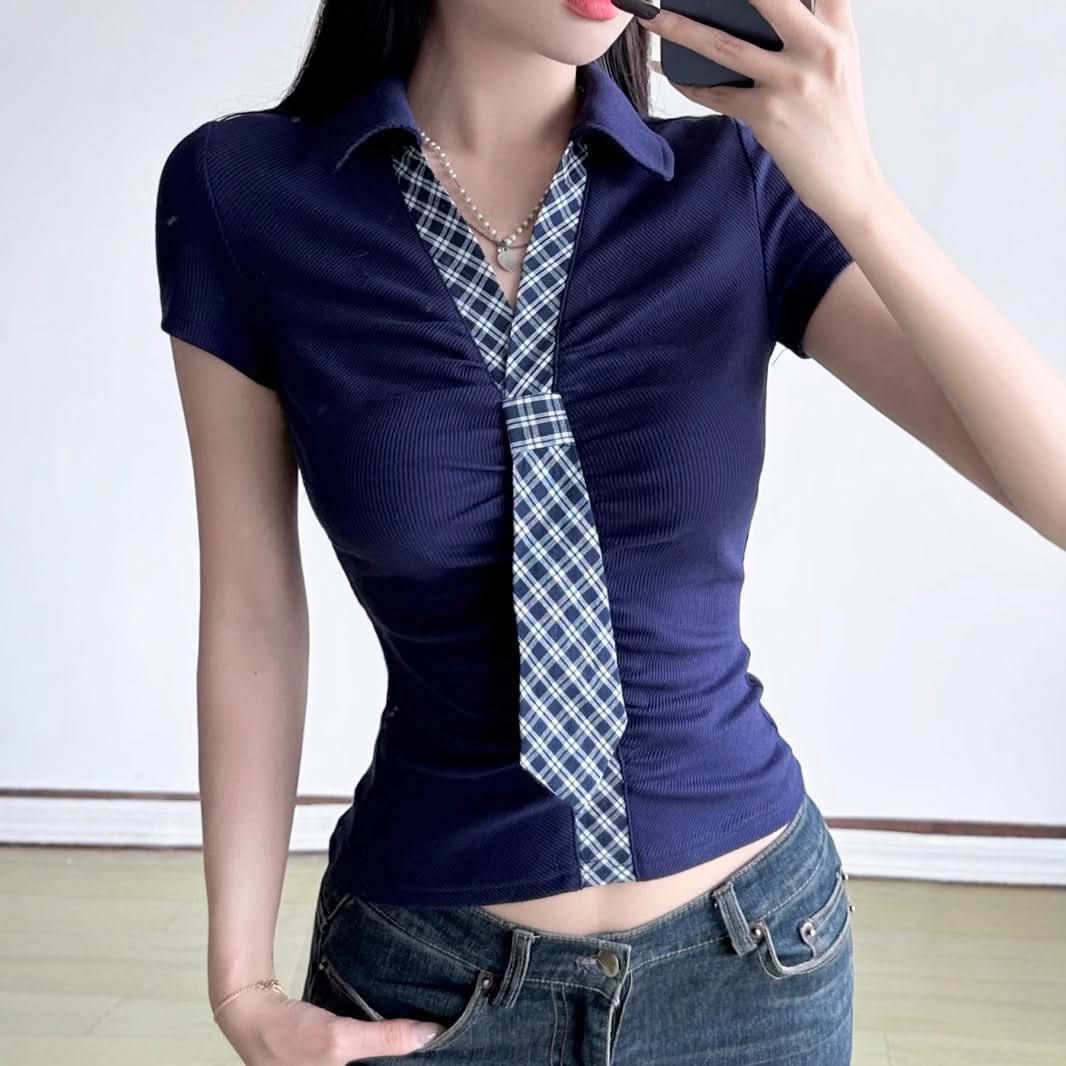 Preppy Chic Plaid Tie Ruched Crop Top - Fall's Must-Have Slim Fit Statement
