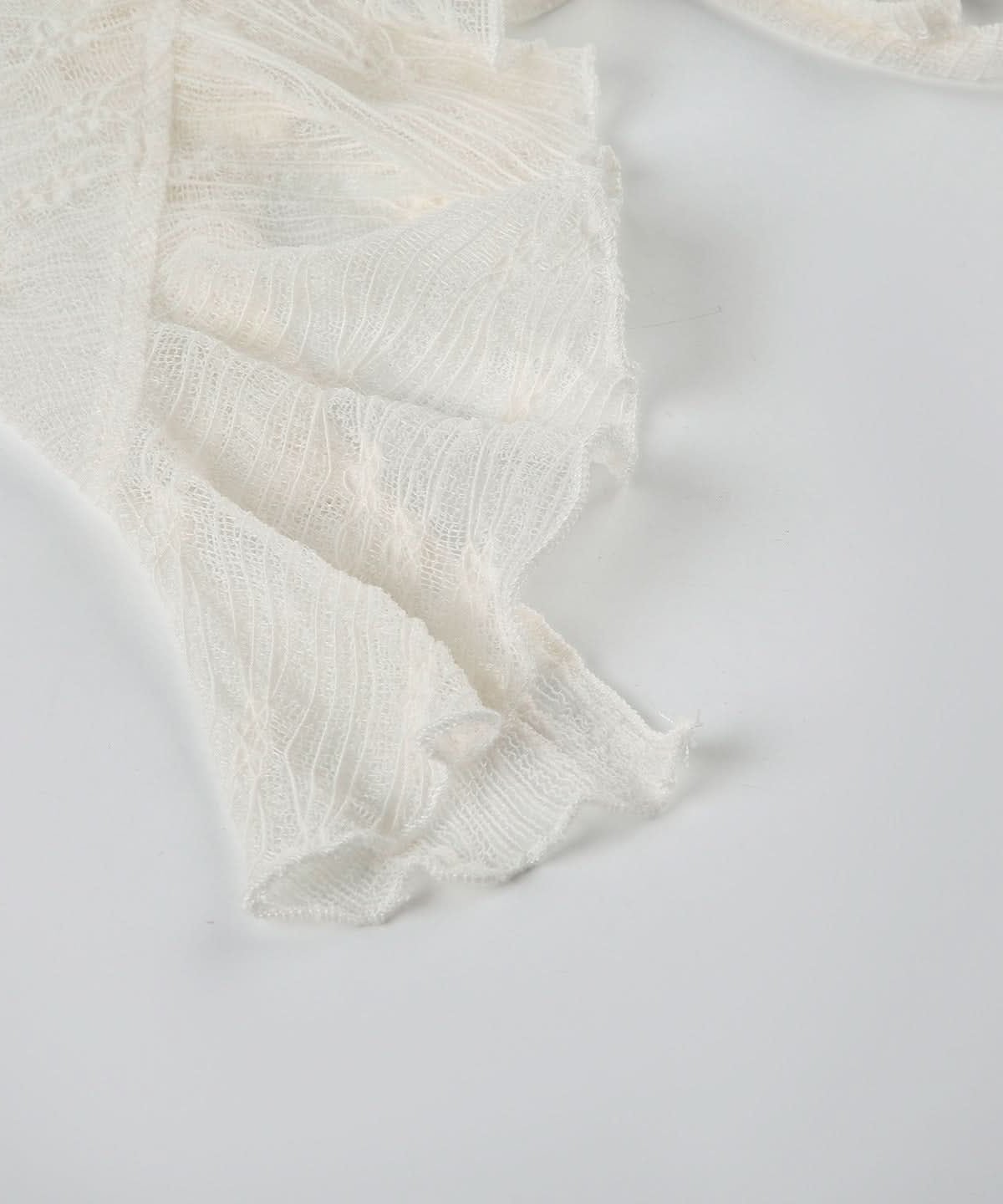 Dreamy Boho Shell Charm Cami Top – Ruffled Self-Tie Backless for Fall Getaways & Resort Chic