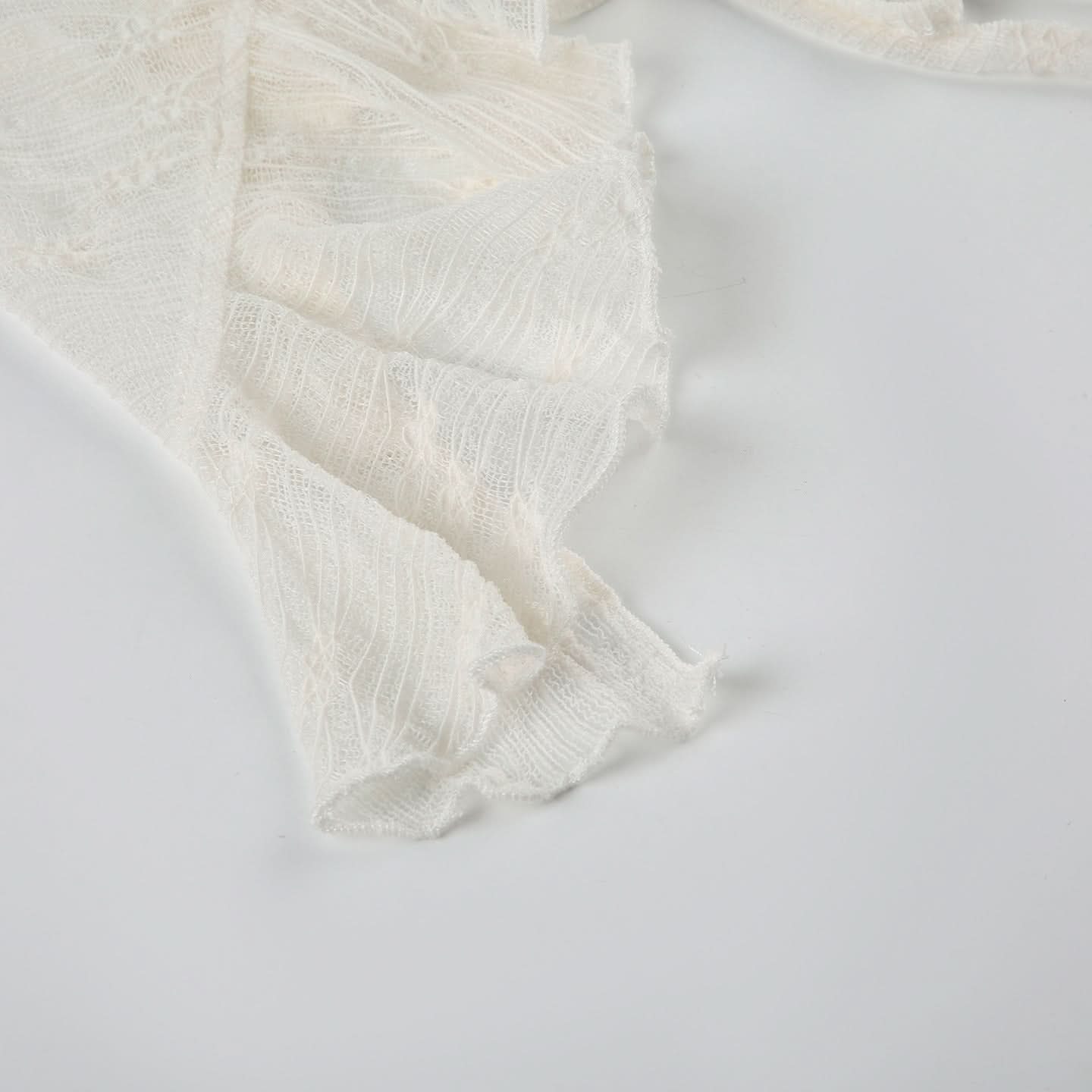 Dreamy Boho Shell Charm Cami Top – Ruffled Self-Tie Backless for Fall Getaways & Resort Chic