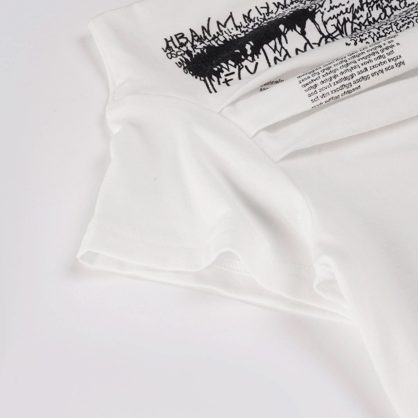 Edgy Statement Off-Shoulder Graphic Tee – Fall's Must-Have 'The Man's Run' Top