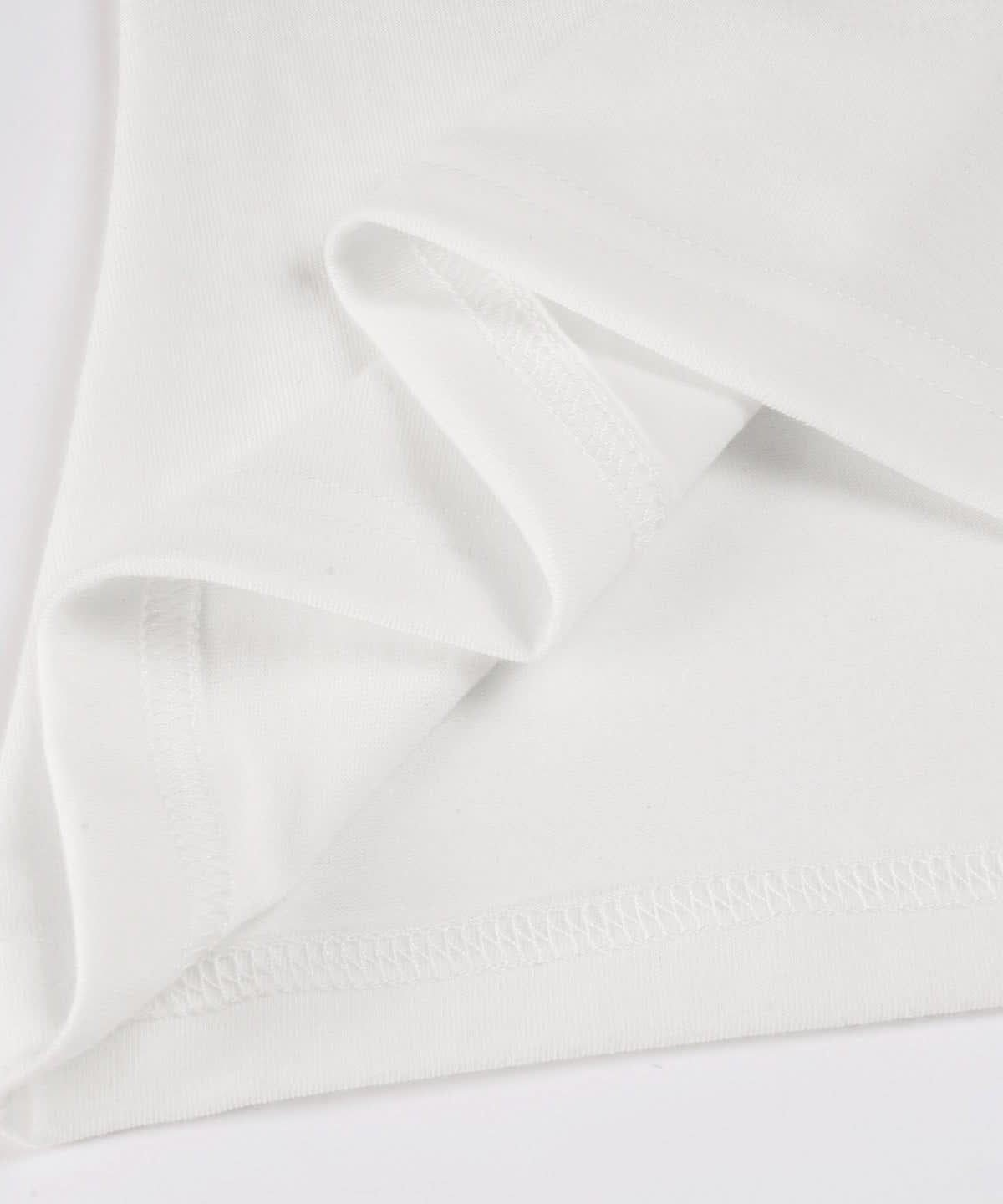 Edgy Statement Off-Shoulder Graphic Tee – Fall's Must-Have 'The Man's Run' Top