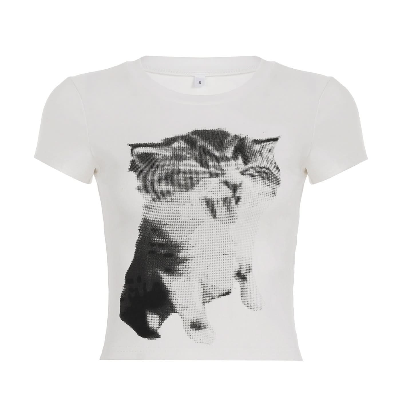 Purr-fectly Cozy: Adorable Kitten Graphic Tee – Soft Cotton Blend for Effortless Fall Style