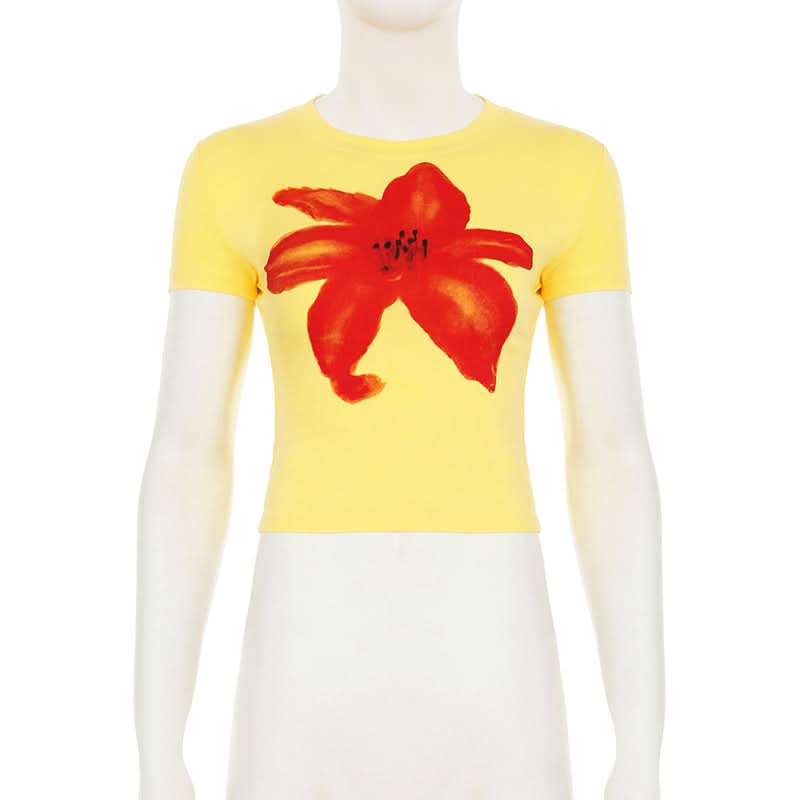 Purr-fectly Cozy: Adorable Kitten Graphic Tee – Soft Cotton Blend for Effortless Fall Style